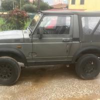 Suzuki samurai 5 marce