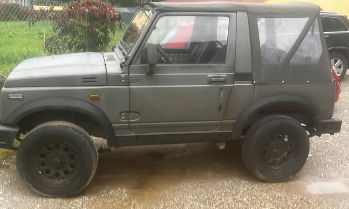 Suzuki samurai 5 marce