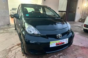 TOYOTA AYGO 1.0 68CV 2012 EURO 5 TOTAL BLACK
