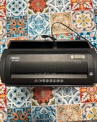Trita documenti - Fellowes P-20 come nuova