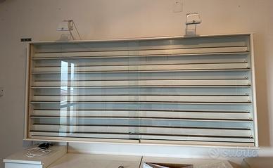 Bacheca in legno  per trenini da collezione