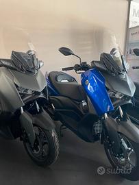 YAMAHA X-MAX 300