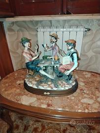 statua da soggiorno fatta a mano