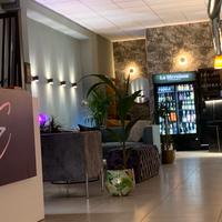 Locale commerciale completamente attrezzato