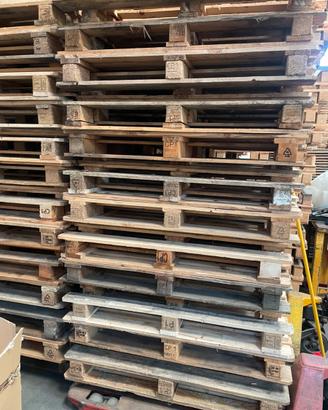 Bancali In in legno usati da 120x 100