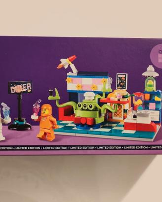 Lego 40687 Alien Space Diner. Nuovo Sigillato