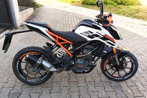 KTM Duke 125