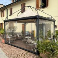 Elegante gazebo multiuso