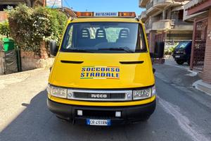 Iveco daily Carroattrezzi 35c11 patente B