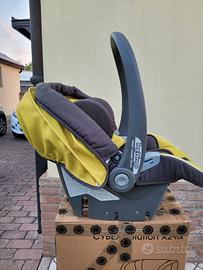 Seggiolino ovetto Peg Perego Tri fix