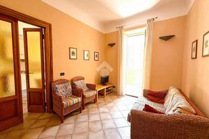 4 LOCALI A SAVONA