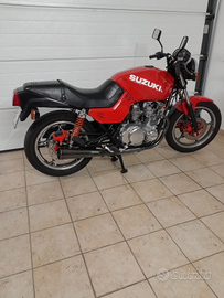 Suzuki katana 550