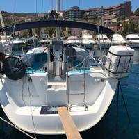Imbarcazione a vela