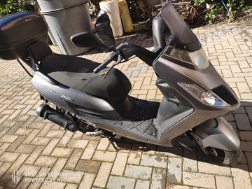 Kymco dink 200i
