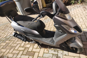 Kymco dink 200i