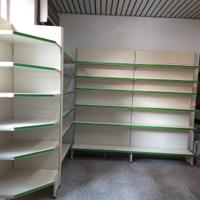 Scaffalatura metallica 