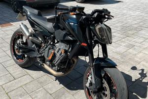 Ktm duke 790