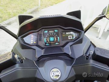 Scooter Maxisym TL