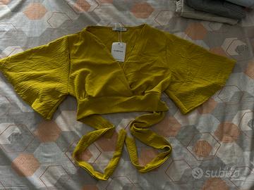 Top colore giallo senape