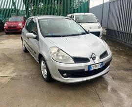RENAULT Clio clio 1.5 gasolio