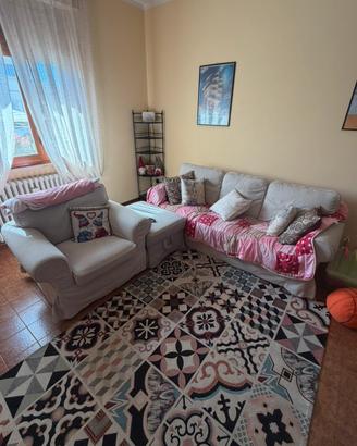 Poltrona Puffo E Divano Ikea