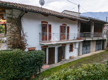 CASA SEMINDIPENDENTE A PAGNO