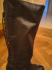 stivali nero giardini 