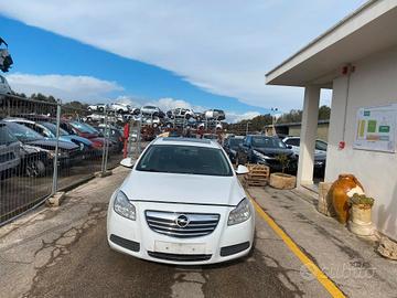 RICAMBI AUTO OPEL INSIGNA 2013 BIANCA