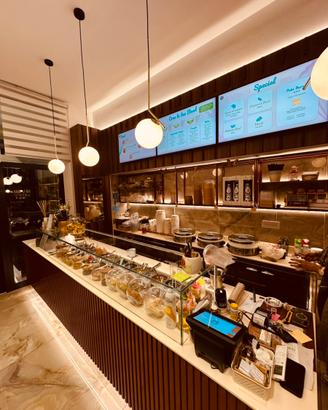 Arredo completo + cucina professionale - poke/bar