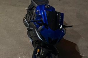Yamaha R7 DEPO a libretto