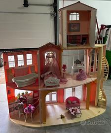 Villa di Barbie con casetta portatile