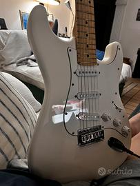 Fender Stratocaster Bianca (replica)