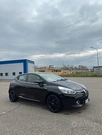 Renault clio ADATTA A NEOPATENTATI