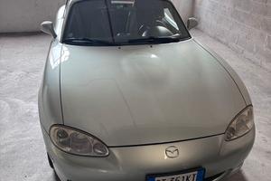 Mazda MX-5 twins (040/250) 2003
