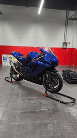 Suzuki Gsx R 750