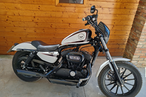 Harley Davidson sportster 883