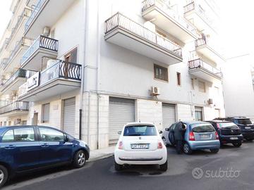 Immobile di 200 m² con 5 locali a Martina Franca