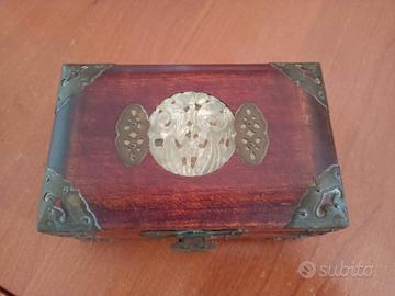 portagioie con intarsio in Giada 