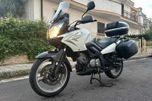 Suzuki V Strom 650 2011