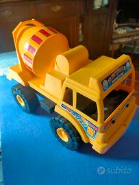 GRANDE CAMION BETONIERA CM.35 ANNI 80/90