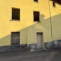 Casa cielo terra con due unità abitative