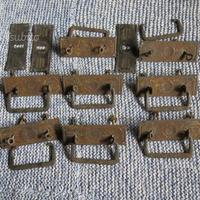 8 maniglie in ferro e ottone patinato con 3 bocch