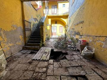 2 LOCALI A CASAVATORE