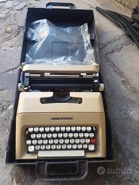 Macchina da scrivere Olivetti lettera 35