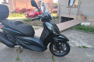 Piaggio  Beverly 300 hp S