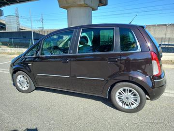 LANCIA MUSA ECO CHIC