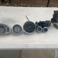 pezzi di auto antichi