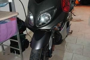  TMAX YAMAHA COME NUOVA