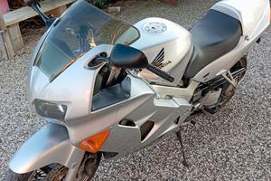 HONDA VFR 800