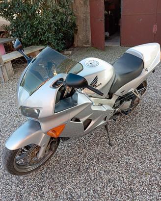 HONDA VFR 800
